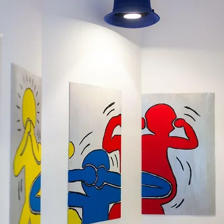 The Hatter's Benátky