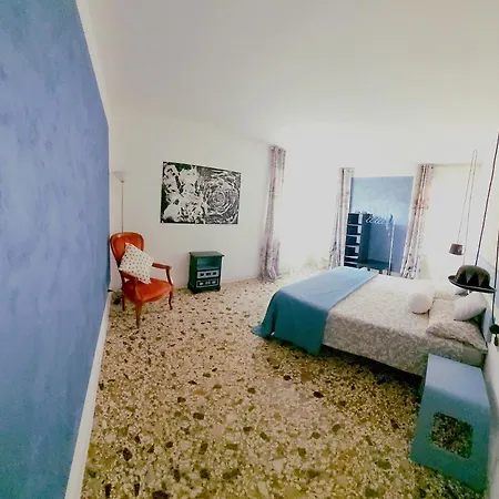 Apartament The Hatter's